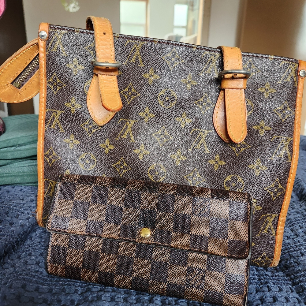 Louis Vuitton Monogram Tote and Wallet Set